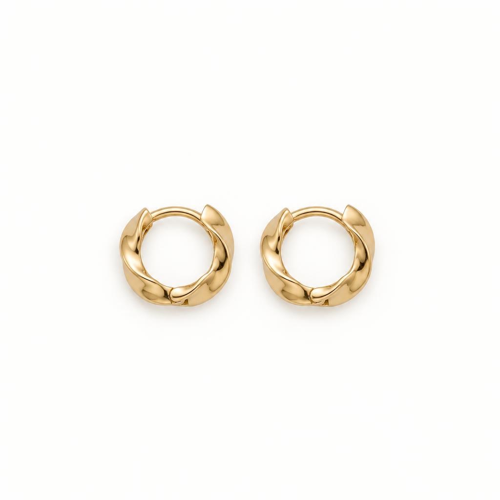 14K 부드러운 물결 미니 링 귀걸이 실측 크기 가로 0.3cm · 세로 0.78cm 안내 이미지