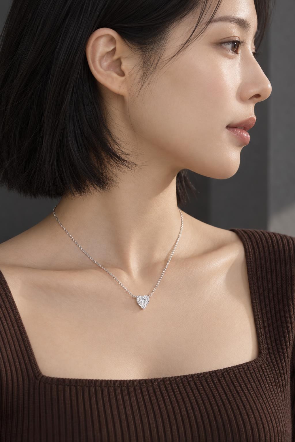 14K 하트 1캐럿 팬시컷 목걸이 AI 착용 예시 2