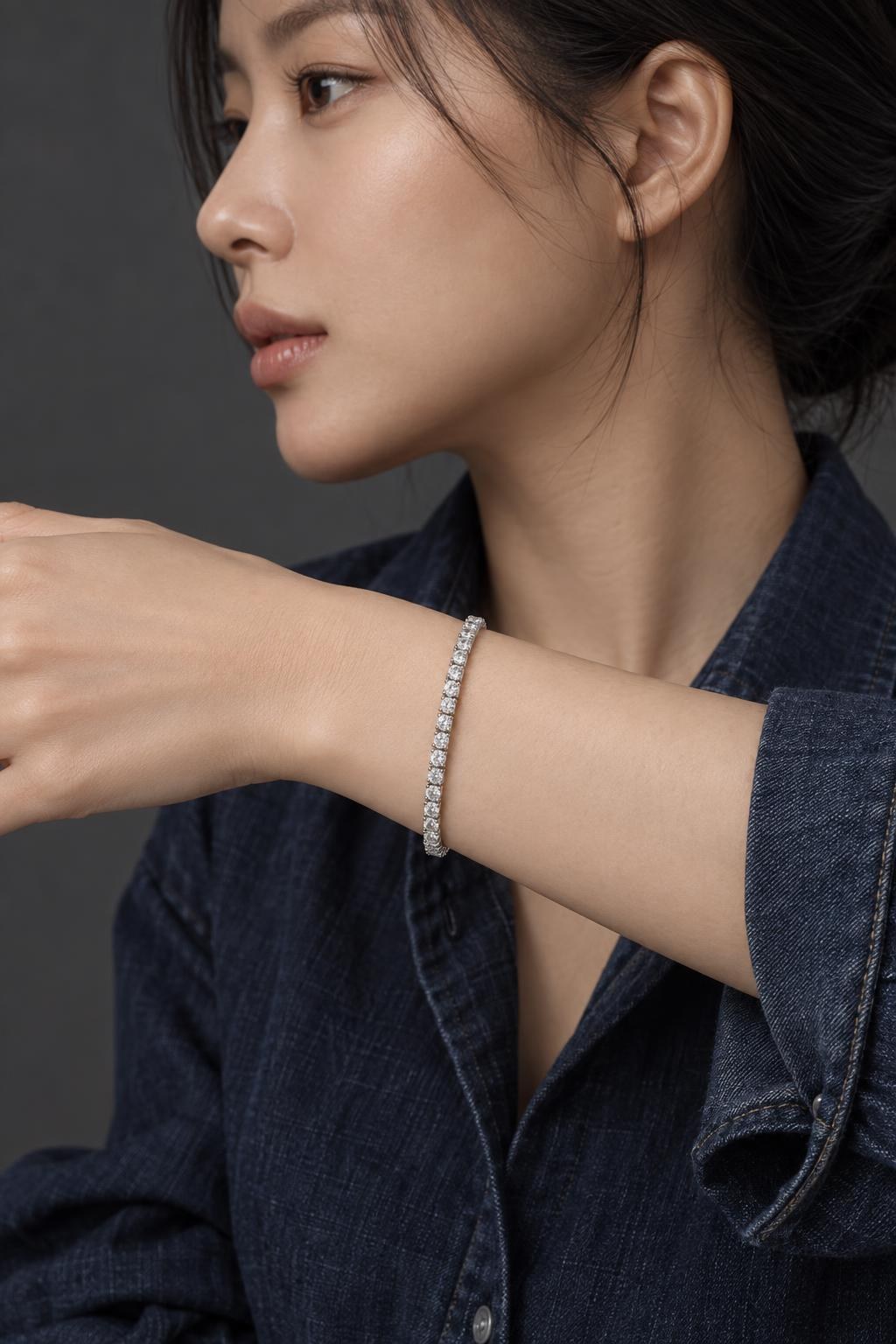 14K 클래식 1부 랩다이아몬드 테니스 팔찌 AI 착용 예시 2