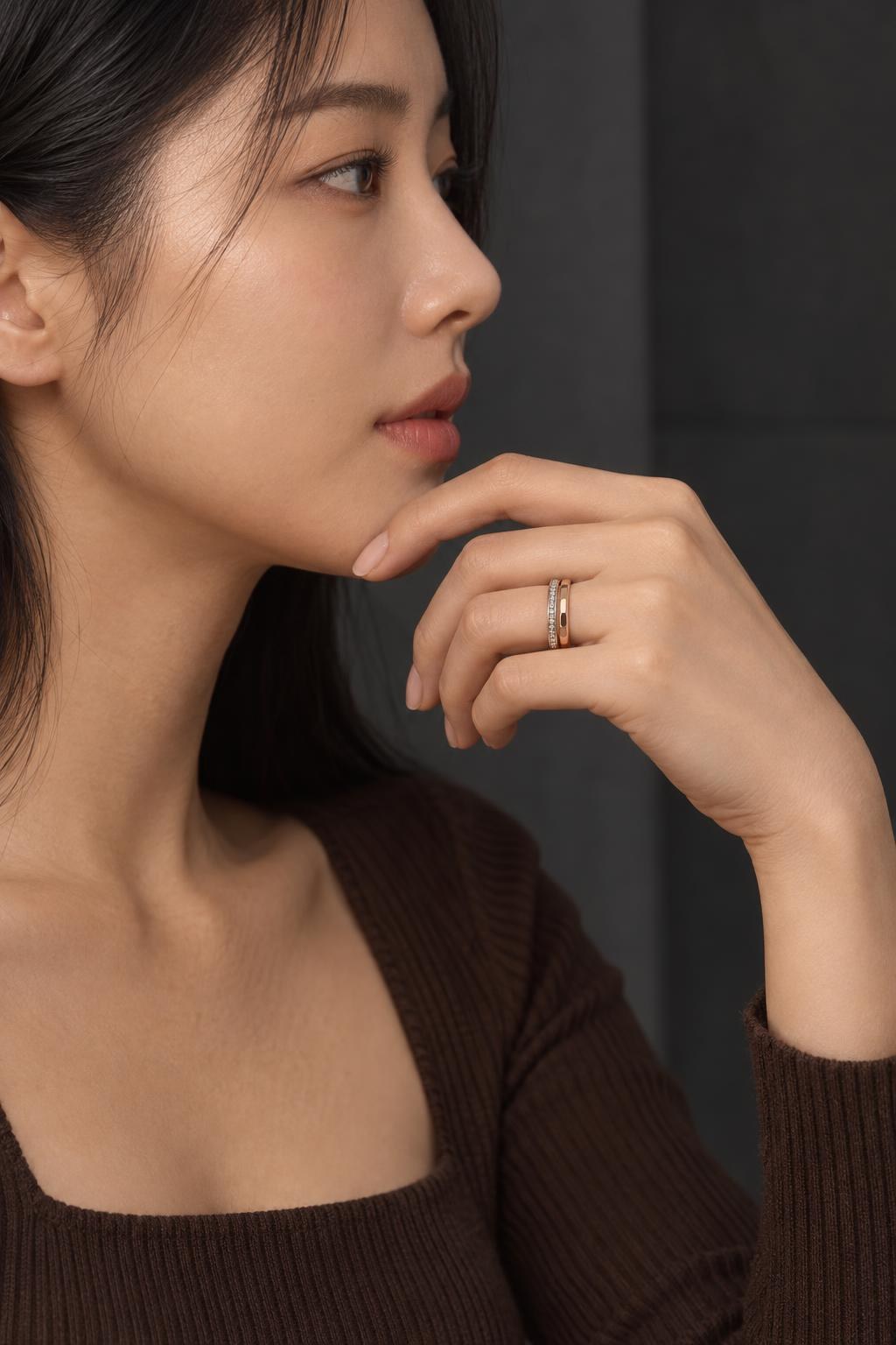 14K 라인 셋팅 베젤 디자인 반지 AI 착용 예시 2